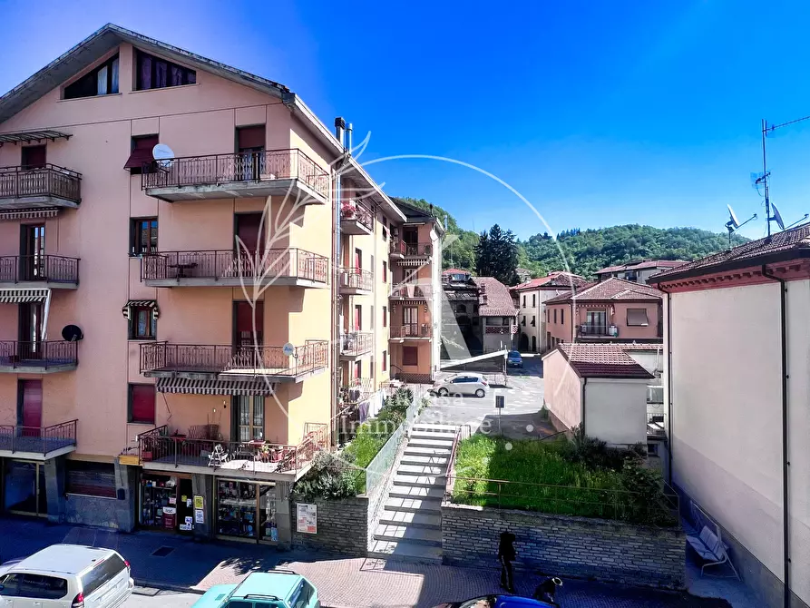 Immagine 9 di Quadrilocale in vendita  in Via Padre Garello a Cengio