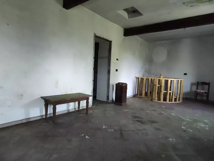 Immagine 14 di Rustico / casale in vendita  in San Bartolomeo del Bosco a Savona