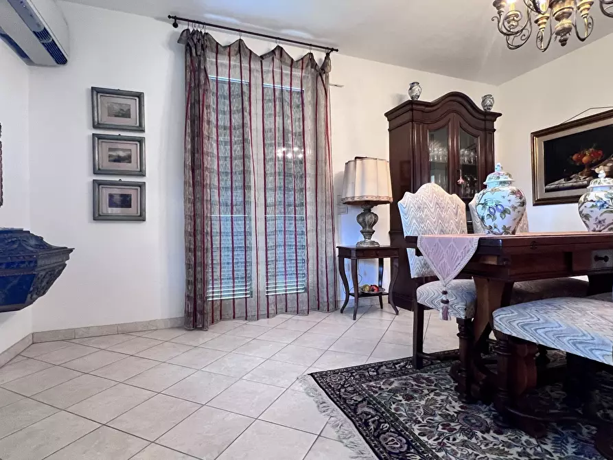 Immagine 46 di Villa in vendita  in Via Alla Strà a Savona