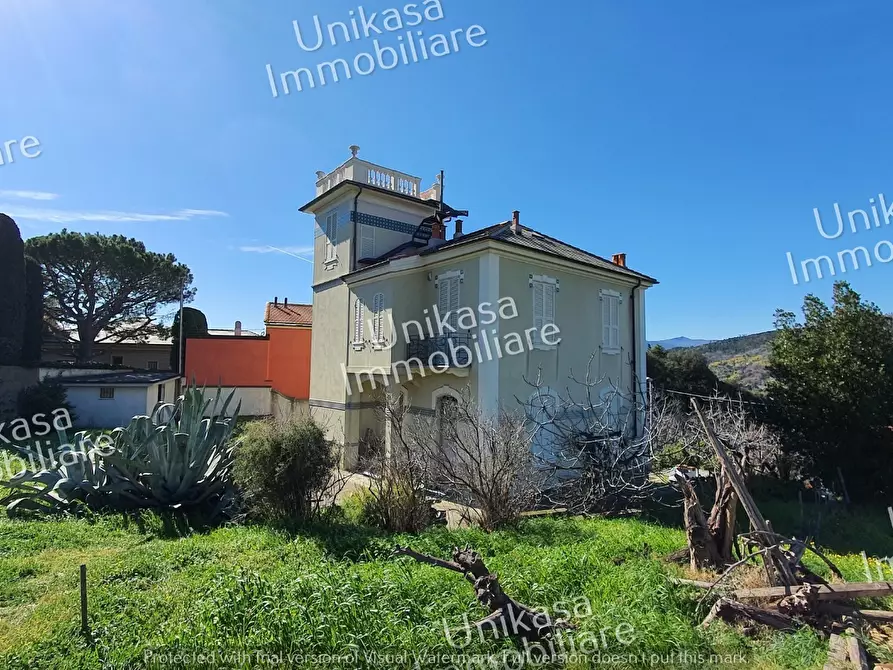 Immagine 7 di Villa in vendita  in Via Loreto a Savona