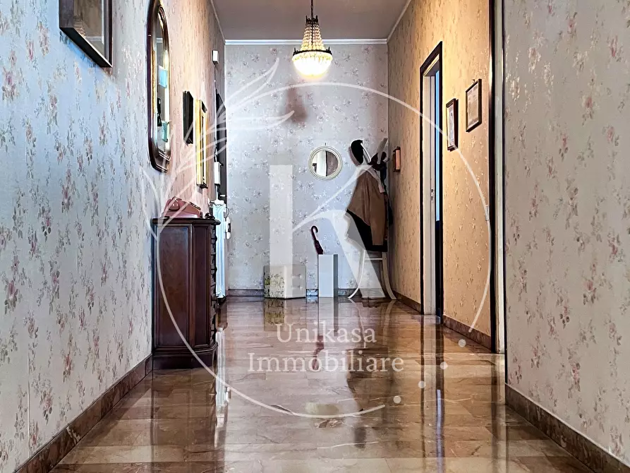 Immagine 22 di Pentalocale in vendita  in Corso Vittorio Veneto 54 a Savona