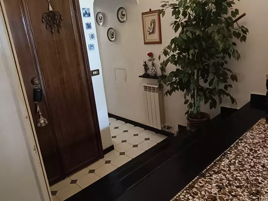 Immagine 6 di Quadrilocale in vendita  in Piazza dei Consoli a Savona