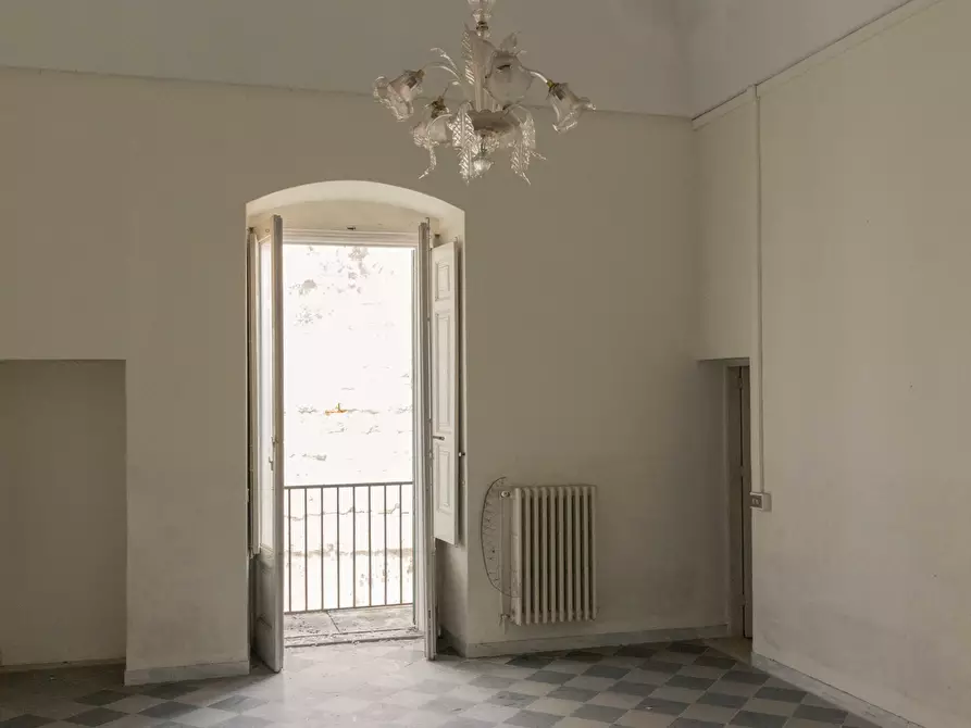 Immagine 24 di Palazzo in vendita  in Via Martiri di Kindu a Ostuni