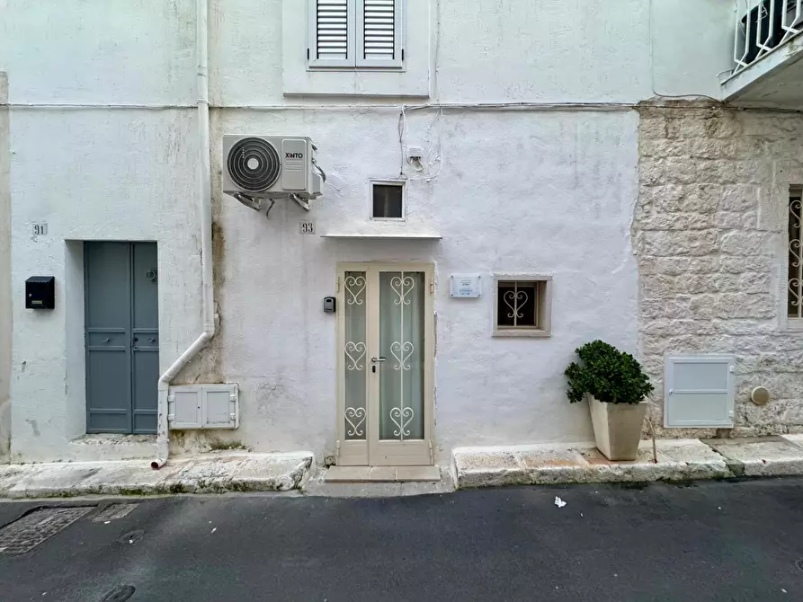 Immagine 1 di Casa indipendente in vendita  in Via Pietro Giannone a Ostuni