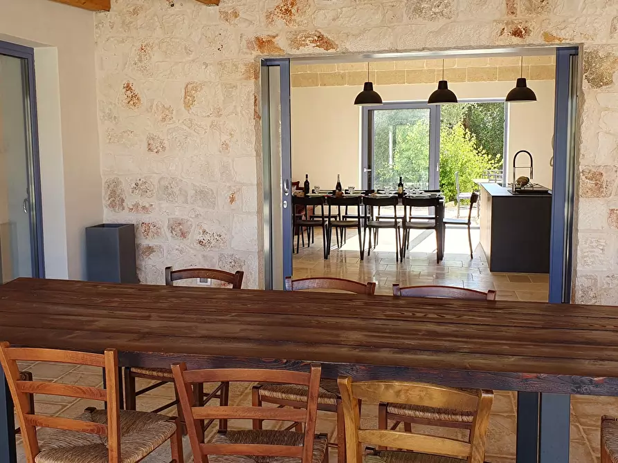 Immagine 27 di Villa in vendita  in CONTRADA  PASCAROSA a Ostuni