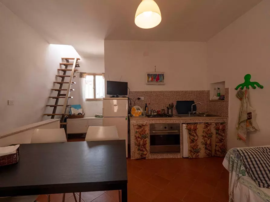 Immagine 12 di Casa indipendente in vendita  in Via Balsamo Dell'andria a Ostuni