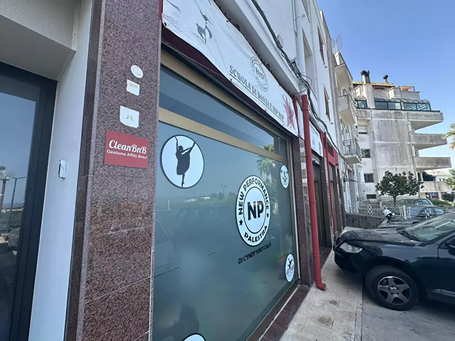 Immagine 41 di Bilocale in vendita  in Corso Giuseppe Mazzini a Ostuni