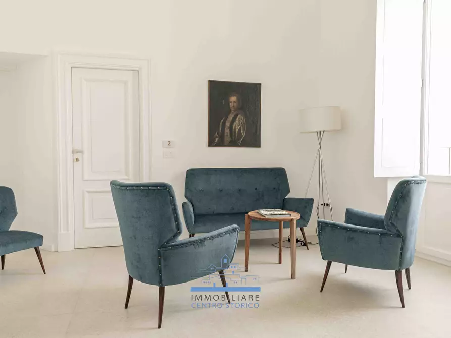 Immagine 25 di Palazzo in vendita  in Via Luca Mindelli a Ostuni