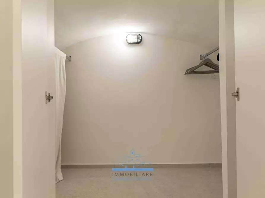 Immagine 10 di Palazzo in vendita  in Via Luca Mindelli a Ostuni