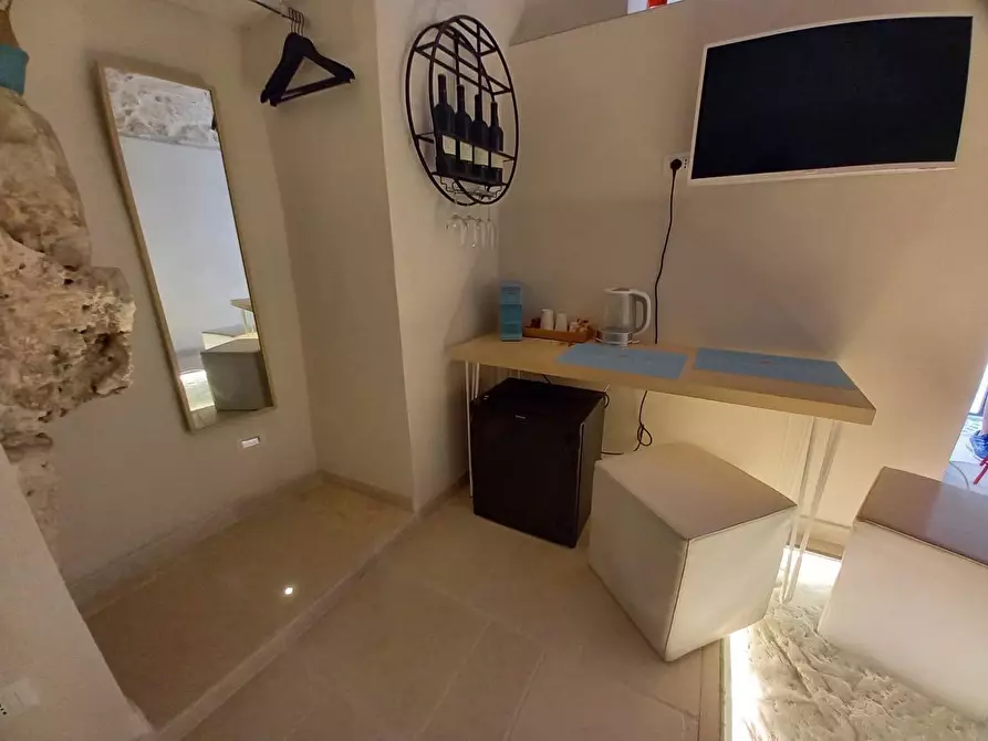 Immagine 8 di Casa indipendente in vendita  in Via de Landria Balsamo a Ostuni