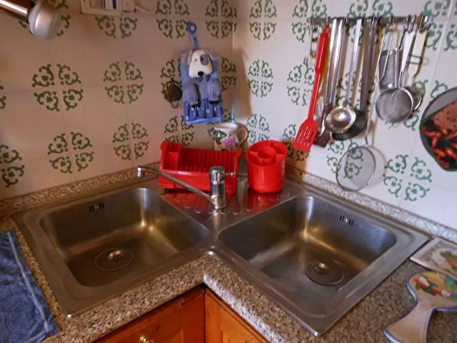 Immagine 16 di Appartamento in vendita  a Urbe