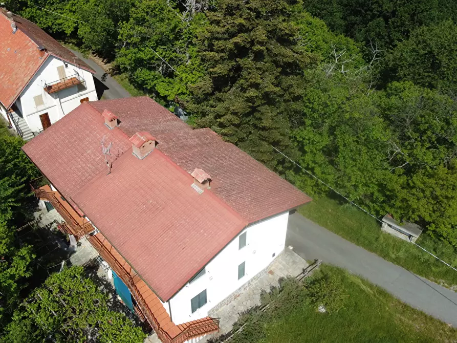 Immagine 12 di Villa in vendita  in Regione Montaldo 117 a Ponzone