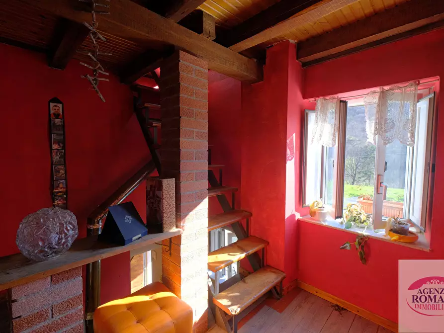 Immagine 47 di Rustico / casale in vendita  in SP542 75 a Pontinvrea