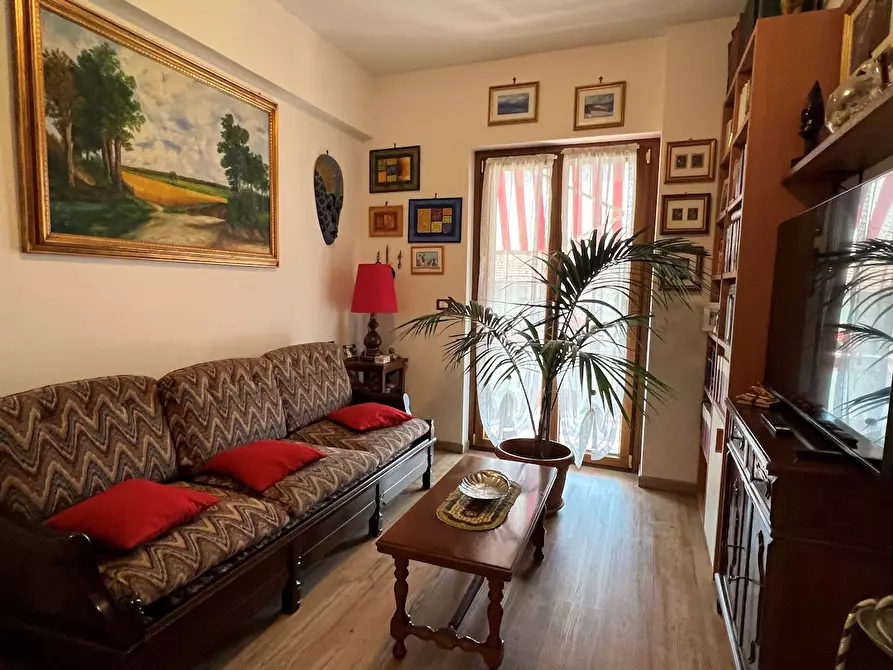 Immagine 20 di Pentalocale in vendita  a Urbe