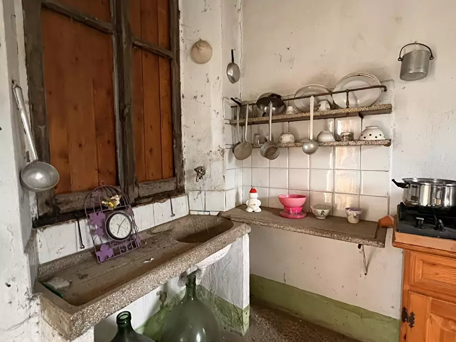 Immagine 35 di Rustico / casale in vendita  in Strada Galli 88 a Ponzone
