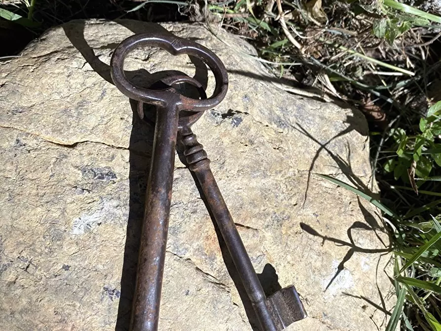 Immagine 22 di Porzione di casa in vendita  in Località Piano 3 a Sassello