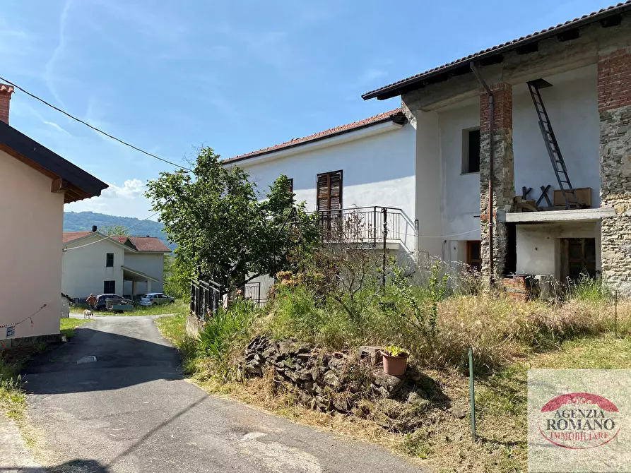 Immagine 19 di Rustico / casale in vendita  in Frazione Garini a Cartosio