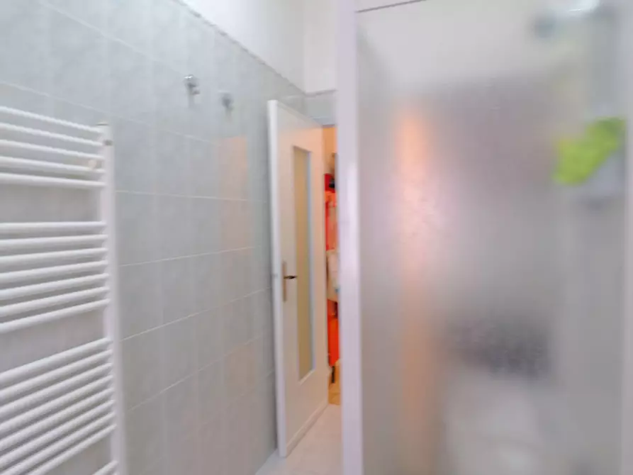 Immagine 13 di Trilocale in vendita  in Via Giuseppe Garibaldi 70 a Albisola Superiore