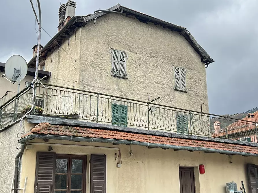 Immagine 6 di Porzione di casa in vendita  in SP334 9 a Sassello