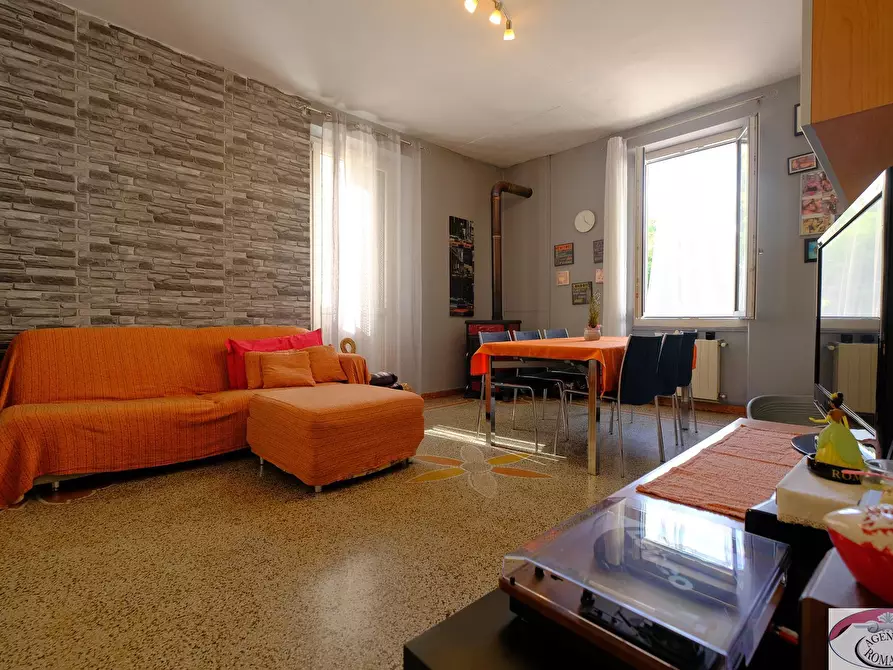 Immagine 6 di Appartamento in vendita  in Via Roma 49c a Sassello