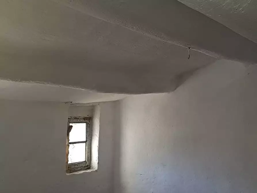 Immagine 10 di Rustico / casale in vendita  a Varazze