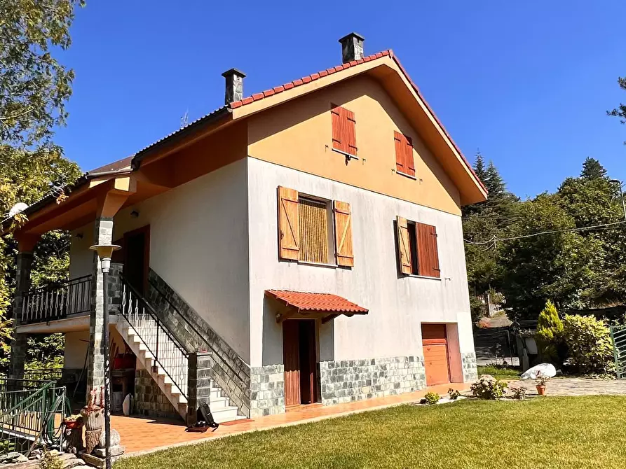 casa indipendente in vendita ad Urbe