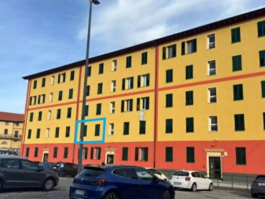 Immagine 1 di Pentalocale in vendita  in Via IV Novembre 8 a Savignone