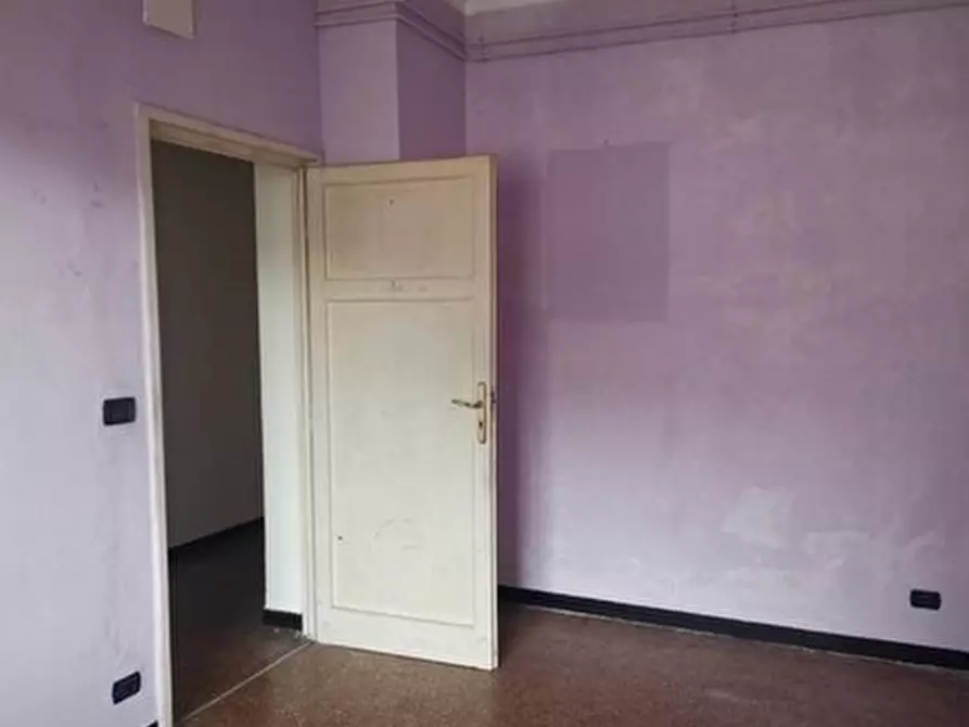 Immagine 10 di Pentalocale in vendita  in Mura Degli Angeli 35 a Genova