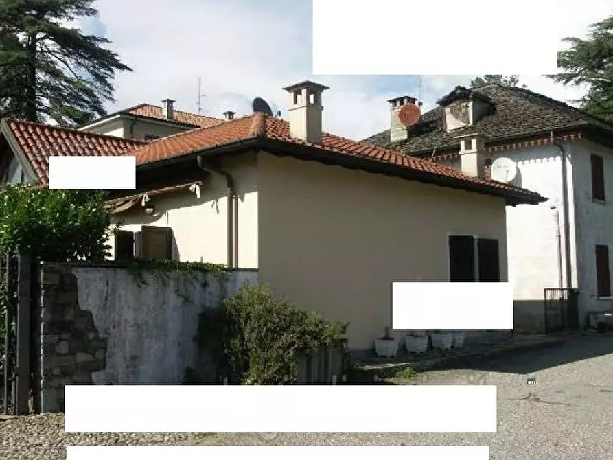 Immagine 1 di Villa in vendita  in Via Pian di Legro a Orta San Giulio