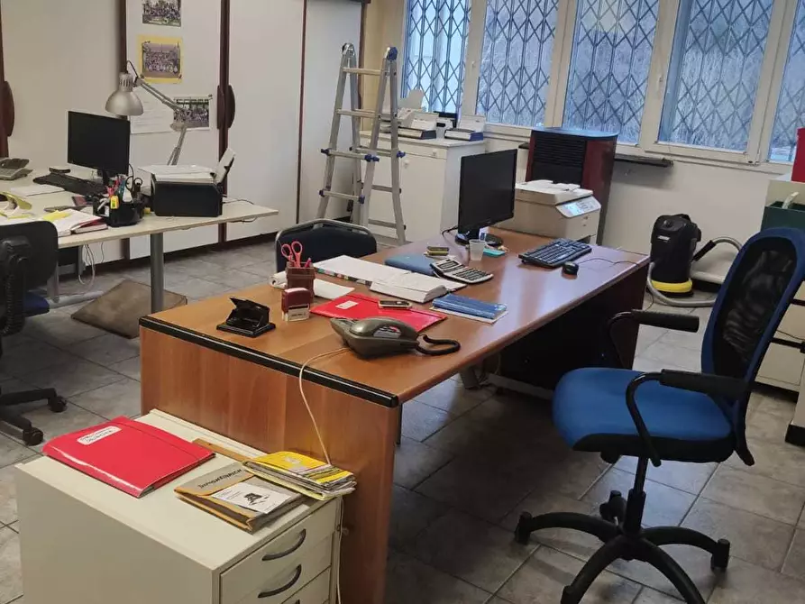 Immagine 11 di Attività artigianale in vendita  in Via Vallestura 25 D a Masone