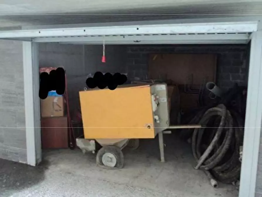 Immagine 3 di Garage in vendita  in Via Antonio Pellegrini 8 a Genova