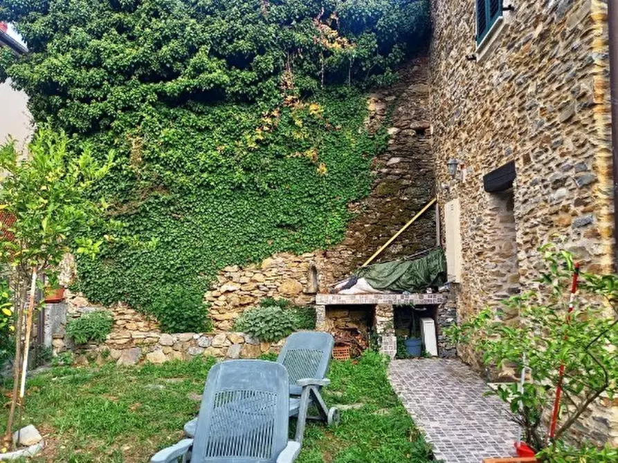 Immagine 6 di Porzione di casa in vendita  in Via Piazza Nuova snc a Casanova Lerrone