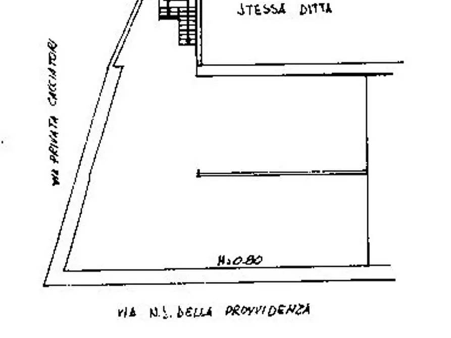 Immagine 2 di Magazzino in vendita  in Via Privata Cacciatori 2 a Torriglia