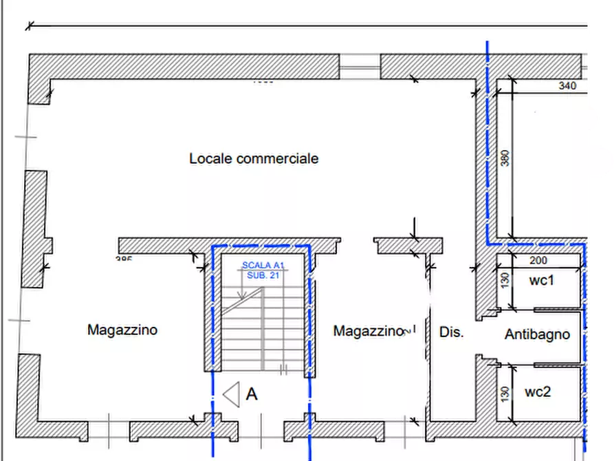 Immagine 2 di Locale commerciale in vendita  in Corso Galileo Ferraris 21 a Trino Vercellese