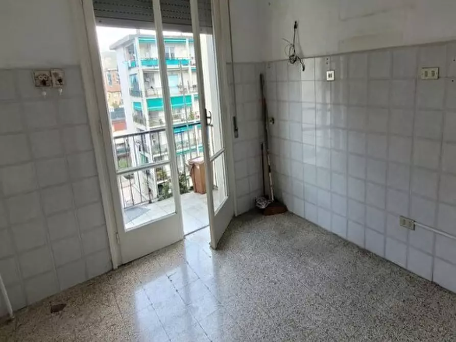Immagine 4 di Pentalocale in vendita  in Via Ugo Foscolo 136/16 a La Spezia
