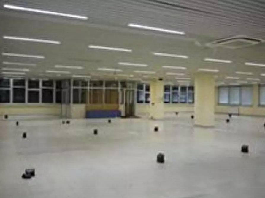 Immagine 4 di Palazzo in vendita  in Via Roccavione 15 a Cuneo