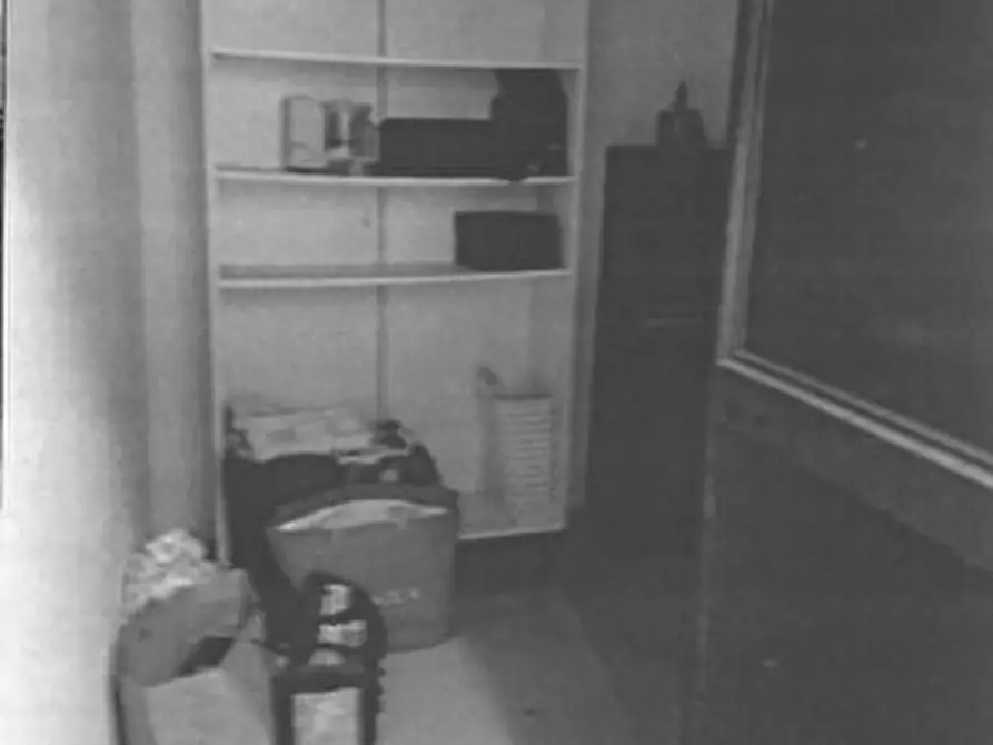 Immagine 5 di Pentalocale in vendita  in Via Brigate Partigiane 192 a Follo