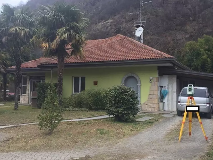 Immagine 1 di Villa in vendita  in Via Nazionale 211 a Vogogna