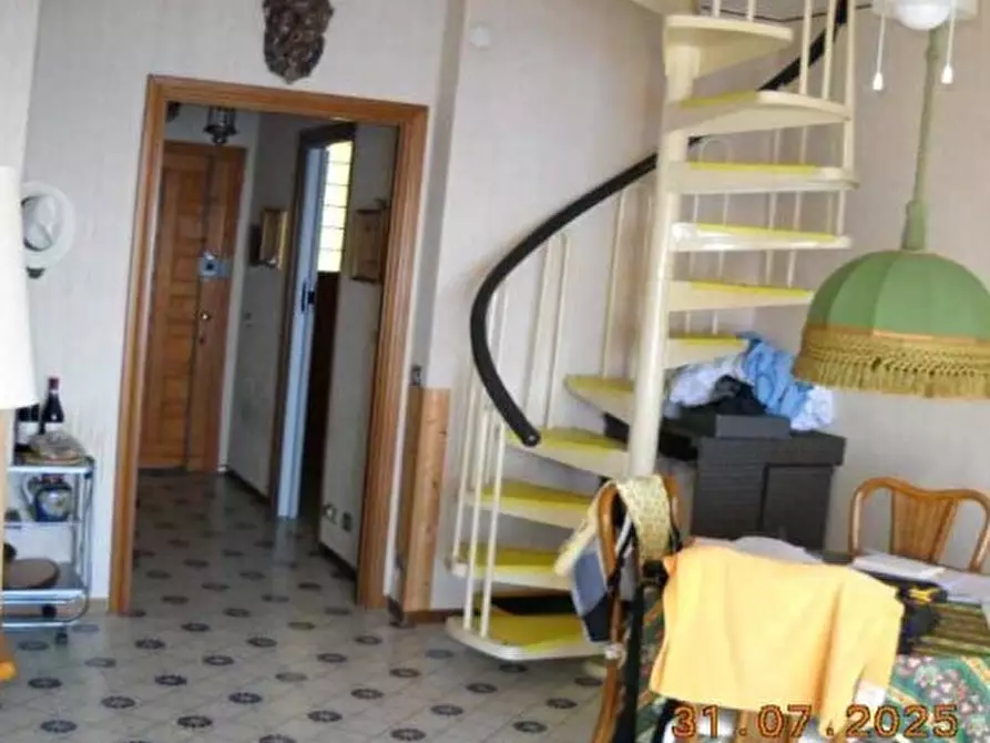 Immagine 3 di Pentalocale in vendita  in Via Alpe Summa 7/D a Ventimiglia