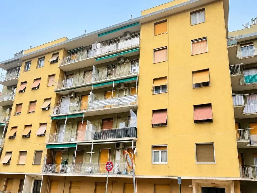 Immagine 1 di Quadrilocale in vendita  in Via Sparta 24/10 a Genova