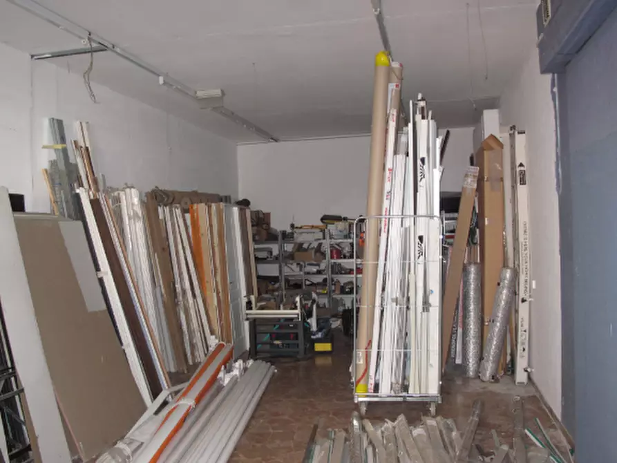 Immagine 3 di Ufficio in vendita  in Via Privata Don Mario Bordo 15 a Serra Riccò