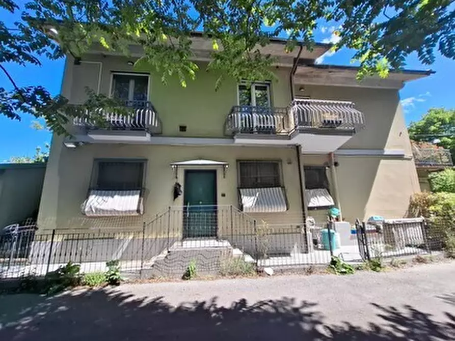 Immagine 1 di Quadrilocale in vendita  in Via Montelungo 2 a Genova