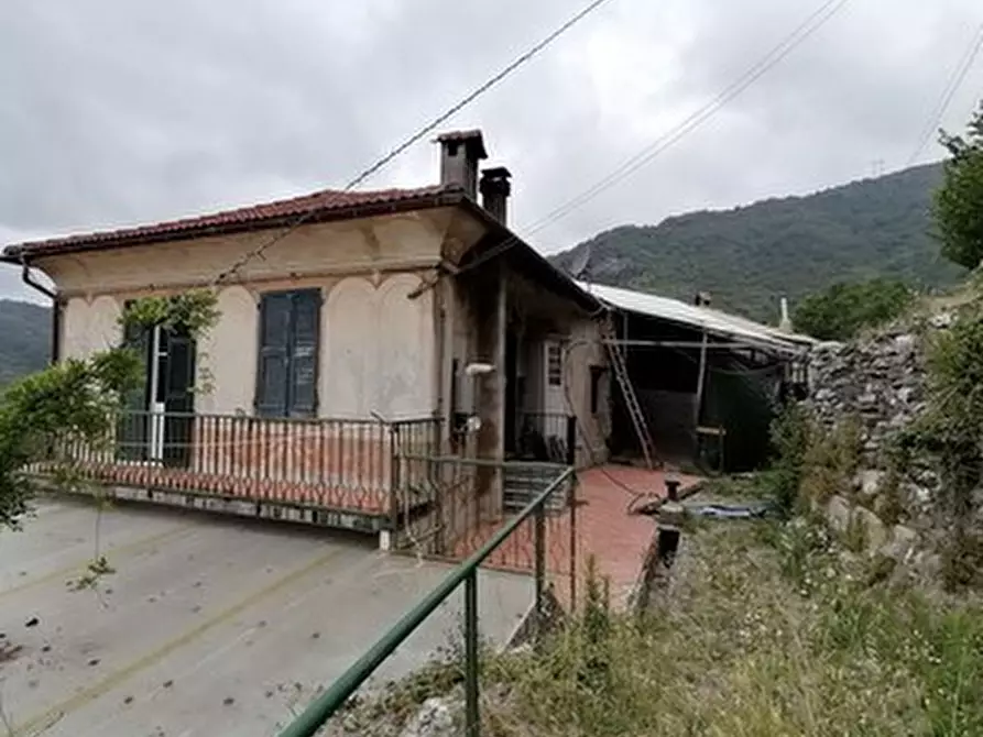 Immagine 9 di Pentalocale in vendita  in Località Pezza 28 a Neirone
