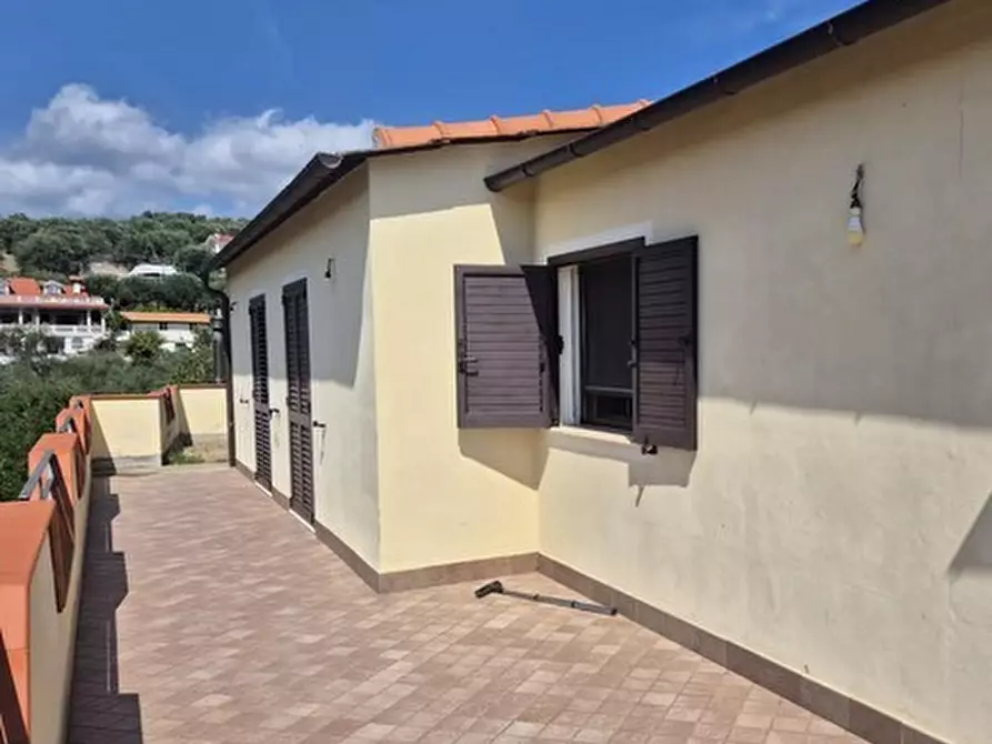 Immagine 3 di Villa in vendita  in Salita Costarossa 61 a Imperia