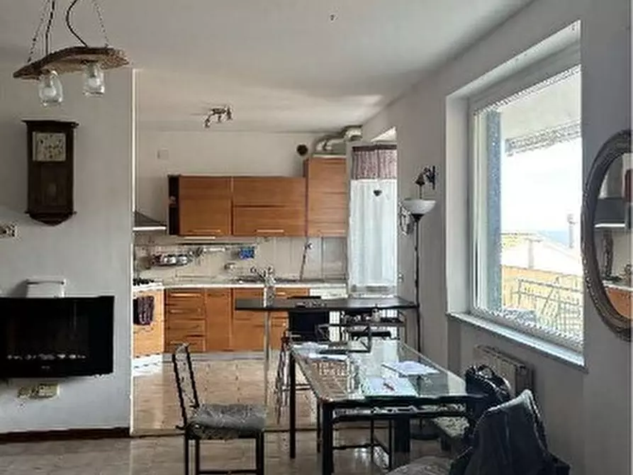 Immagine 3 di Pentalocale in vendita  in Via Collette 129 a Albissola Marina