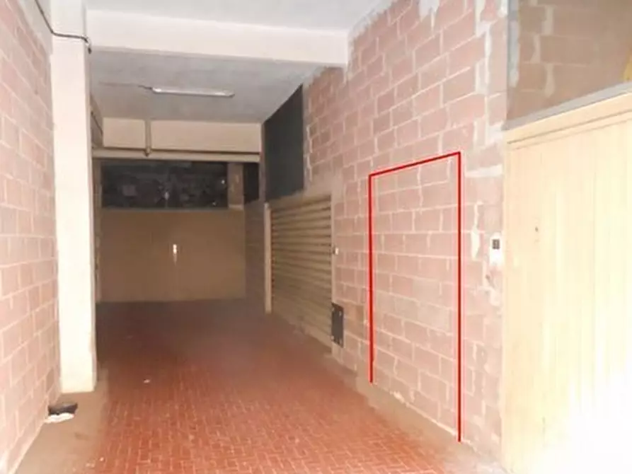 Immagine 5 di Garage in vendita  in Via dell'Ombra 5 a Genova
