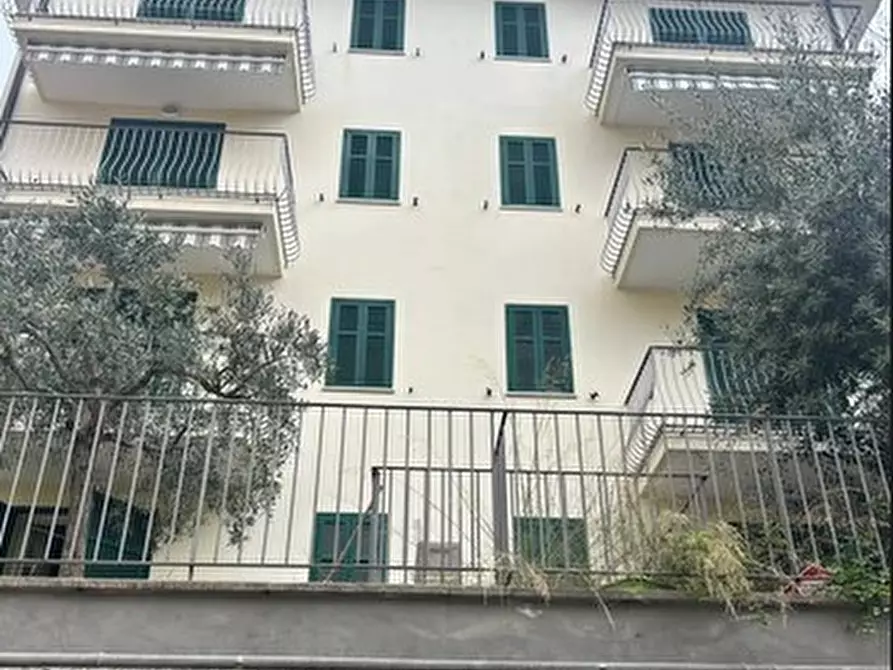 Immagine 1 di Trilocale in vendita  in Via Lamarmora 50 a San Remo