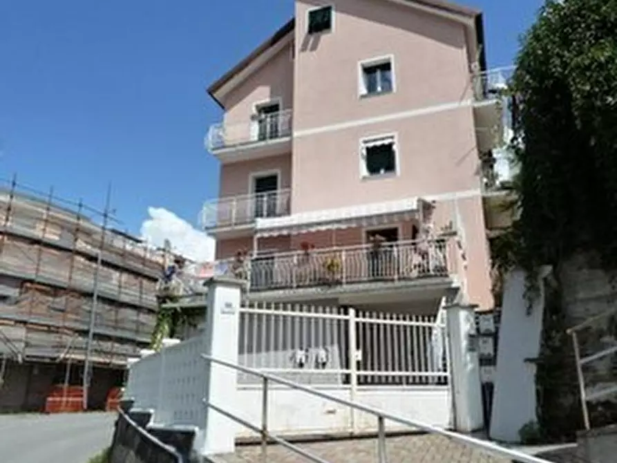 Immagine 9 di Pentalocale in vendita  in Via Domenico Carli 90 a Serra Riccò