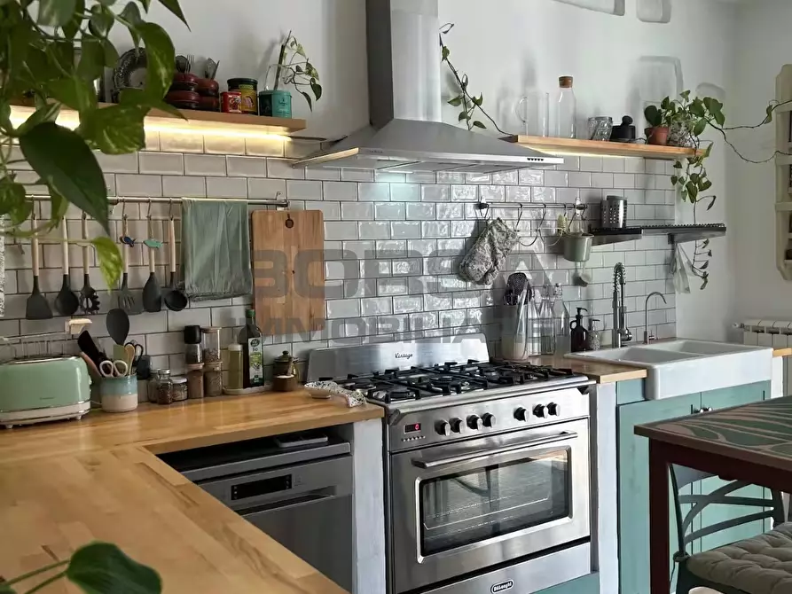 Immagine 9 di Appartamento in vendita  in Via Montebello 49 a Livorno