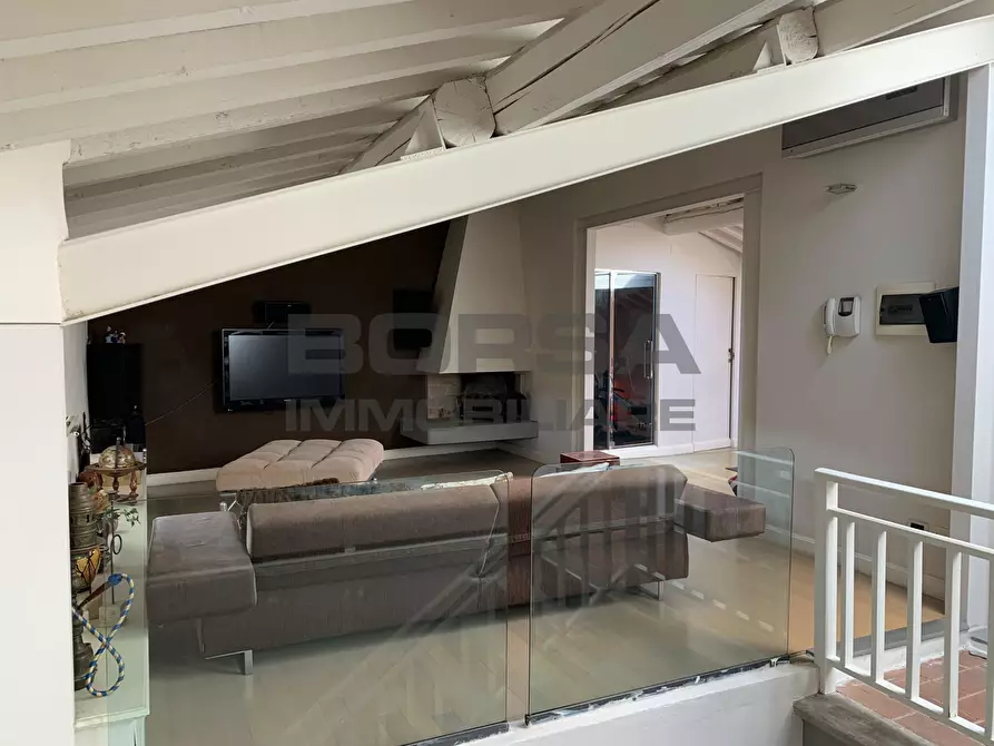 Immagine 37 di Villa in vendita  in Via della chiesa 10 a Cascina